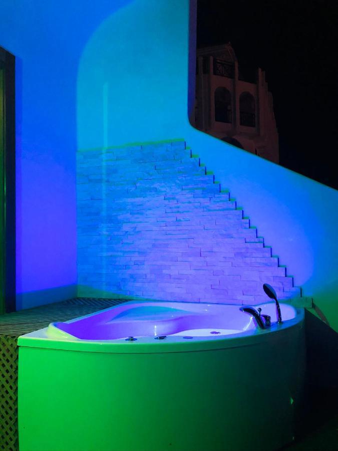 Lux&2Jacuzzi. New! Golden Mile Las Americas, Parque Santiago 2. Pool Heated Sea Water 2 Bdr Playa de las Americas  Ngoại thất bức ảnh